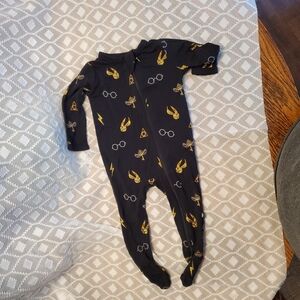 Kyte BABY Black and Gold Kids Footie